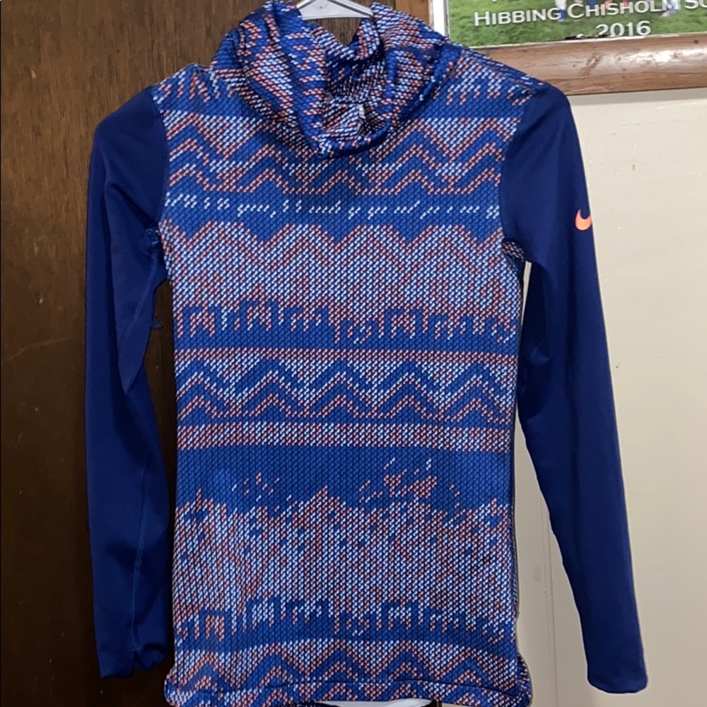 Nike athletic long sleeve